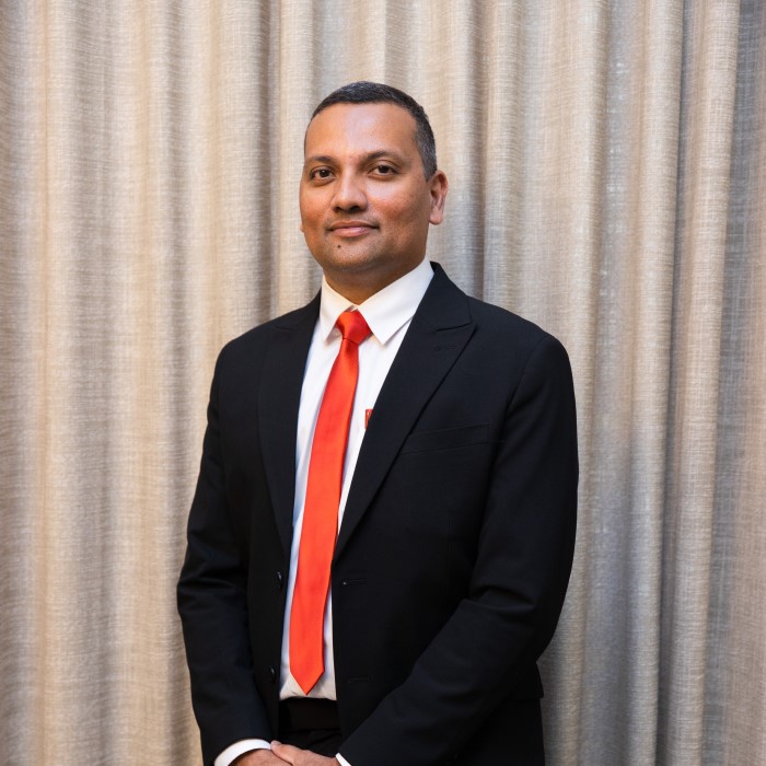 Prof Dr Srithar